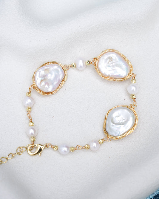 Tidebound Pearl Bracelet