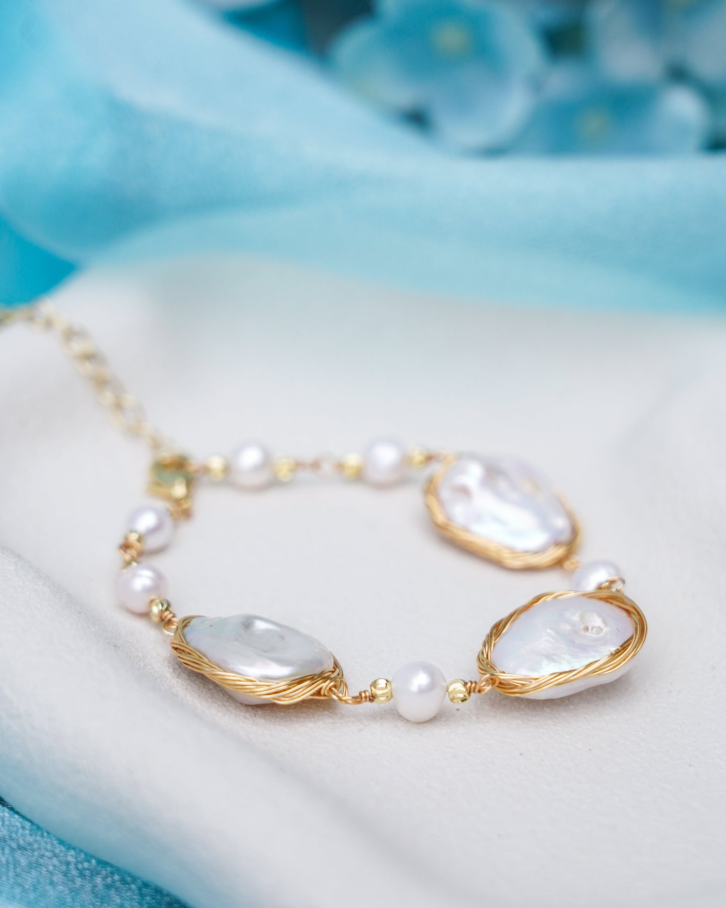 Tidebound Pearl Bracelet