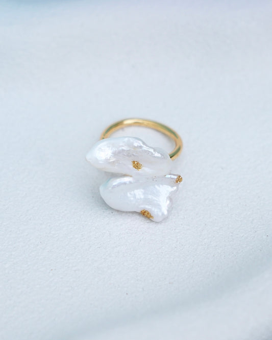 Baroque Whisper Ring