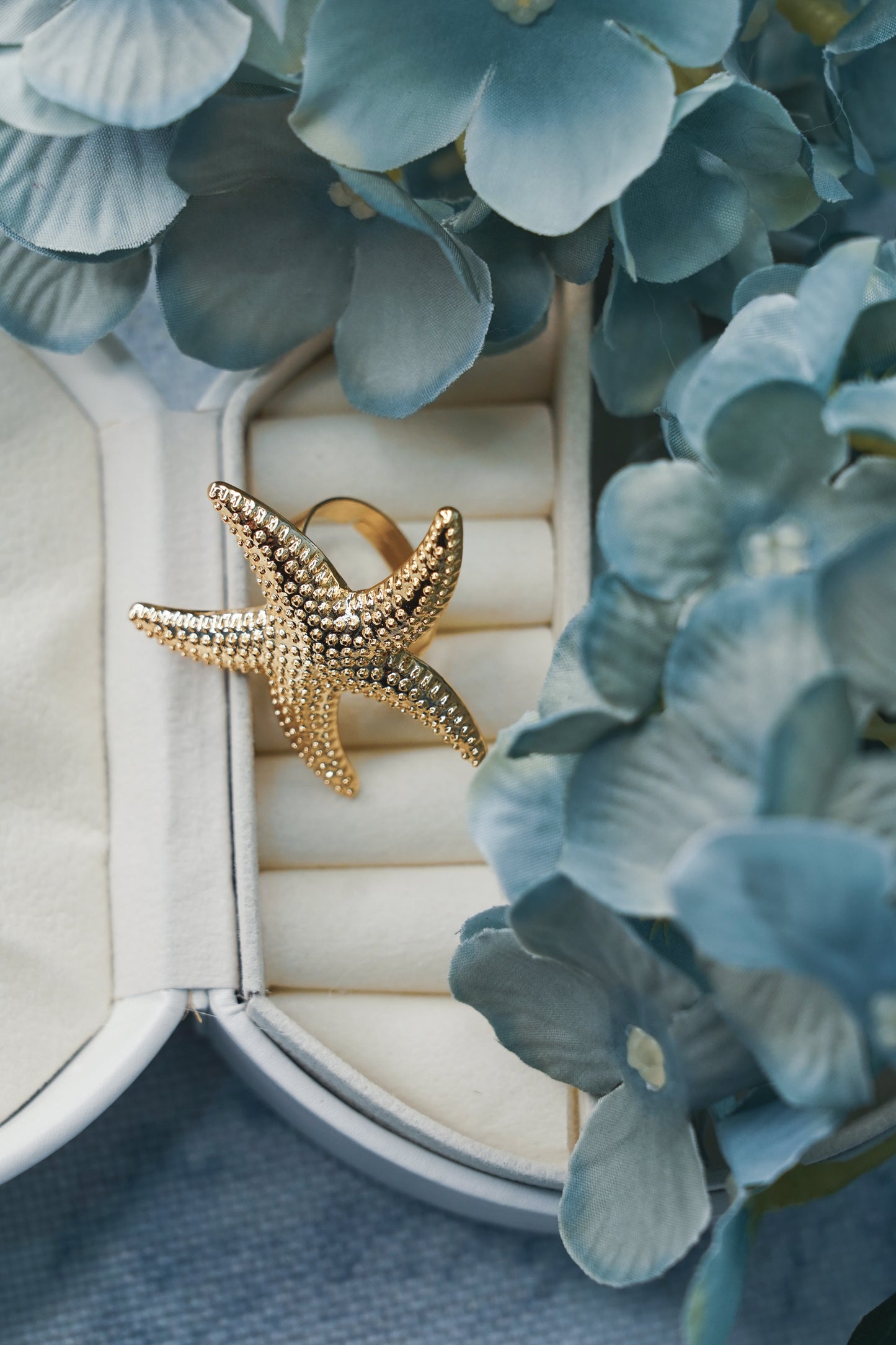 🌊 Starfish Charm Ring
