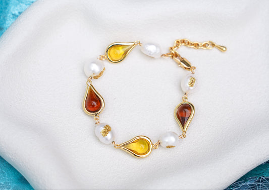 Amber Tide Pearl Bracelet