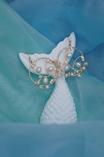 Scattered Glimmers Earrings